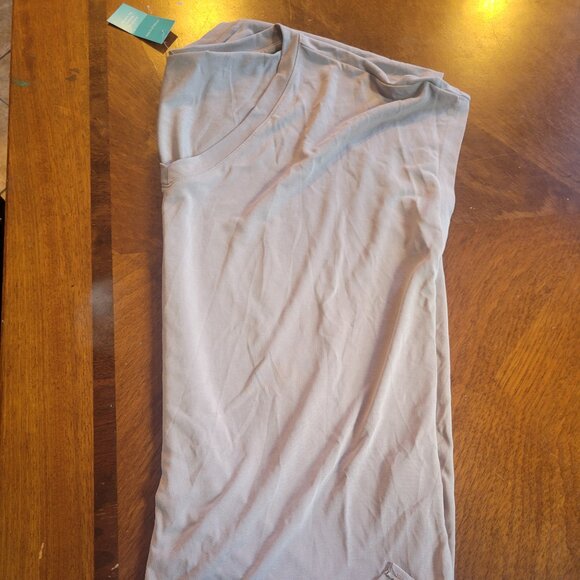 Maurice's T shirt - Picture 2 of 2